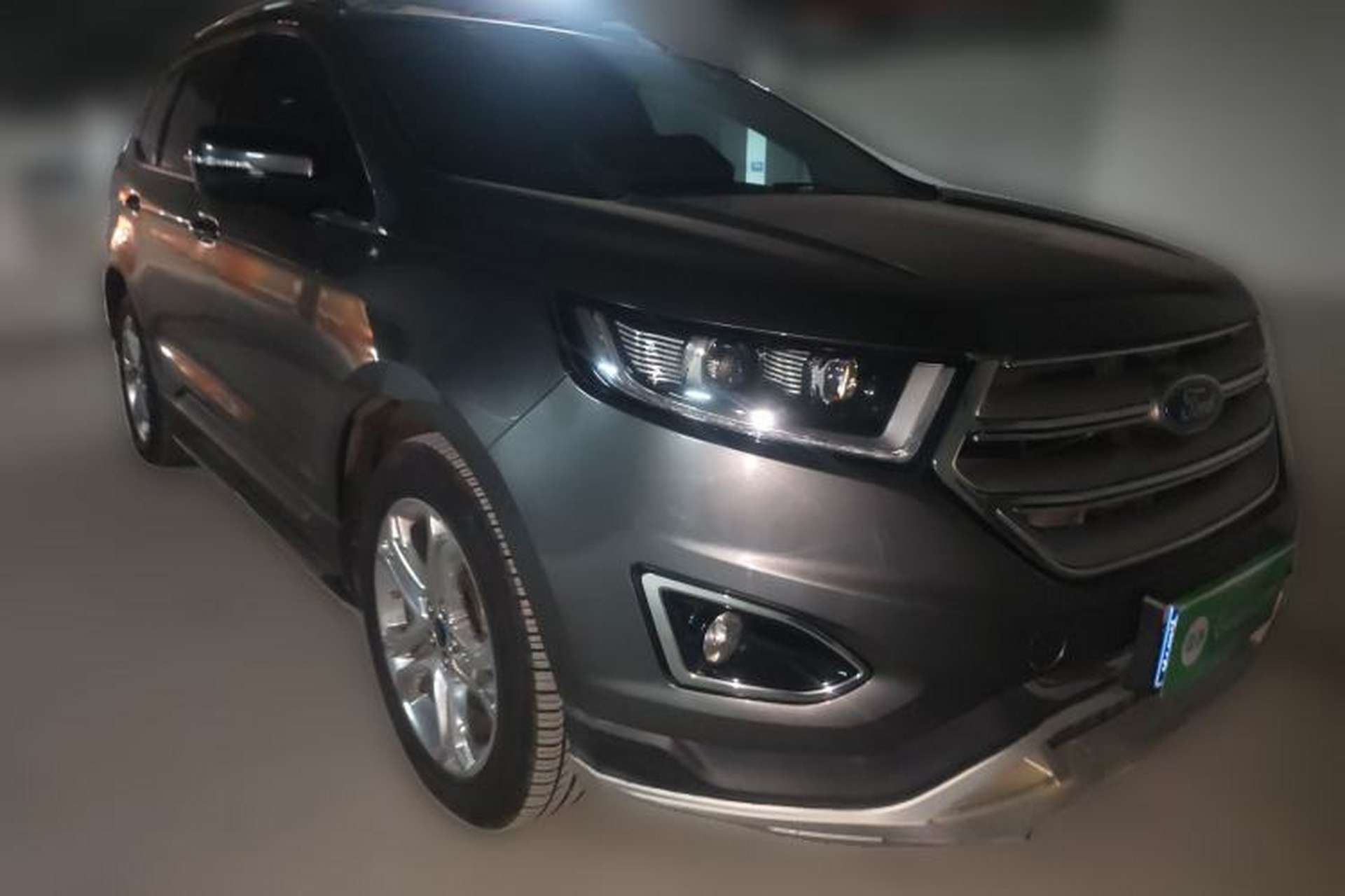 Used Ford Edge 2015 2.0T GTDi 4x4 High-Grade Model Front Right 45 Deg