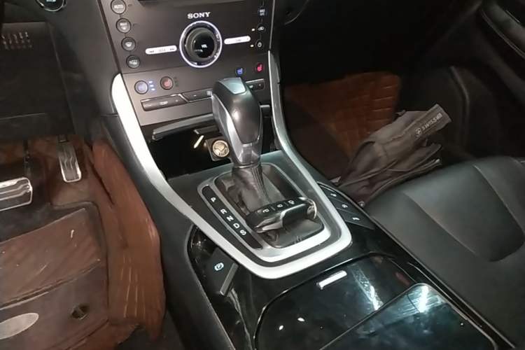 Used Ford Edge 2015 2.0T GTDi Four-Wheel Drive Prestige Model Gear Lever
