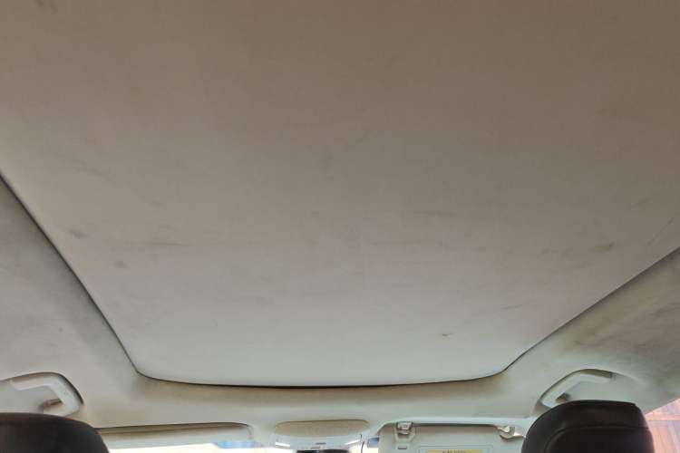 Used Ford Edge 2015 2.0T GTDi Four-Wheel Drive Prestige Model Headliner