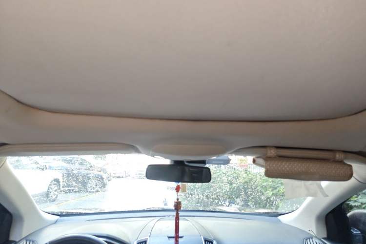 Used Ford Edge 2015 2.0T GTDi 4x4 High-Grade Model Headliner