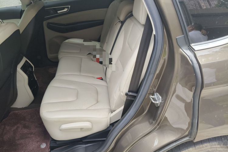 Used Ford Edge 2015 2.0T GTDi Four-Wheel Drive Prestige Model Left Rear Seat