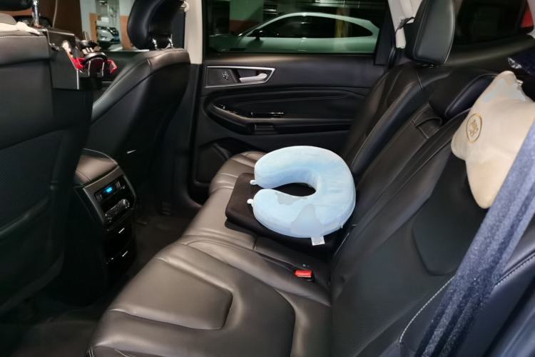 Used Ford Edge 2015 2.7T GTDi 4x4 Prestige 7-Seater Left Rear Seat