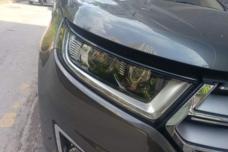 Used Ford Edge 2015 2.0T GTDi 4x4 High-Grade Model Right Front Headlight