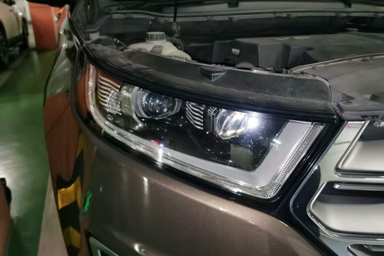 Used Ford Edge 2015 2.7T GTDi 4x4 Prestige 7-Seater Right Front Headlight