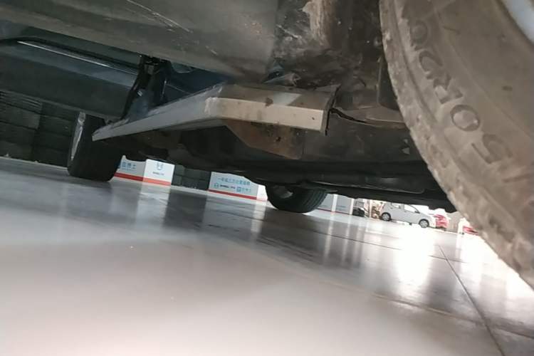 Used Ford Edge 2015 2.0T GTDi Four-Wheel Drive Prestige Model Right Side Sill