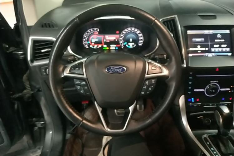 Used Ford Edge 2015 2.0T GTDi Four-Wheel Drive Prestige Model Steering Wheel