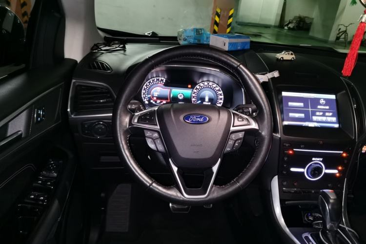 Used Ford Edge 2015 2.7T GTDi 4x4 Prestige 7-Seater Steering Wheel