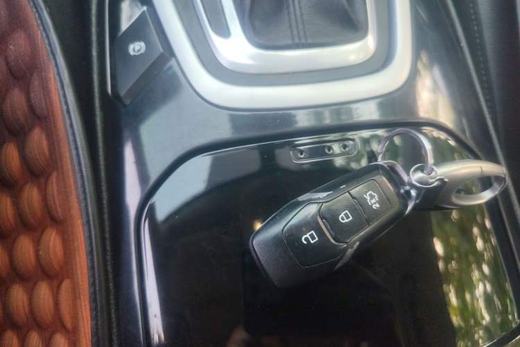 Used Ford Edge 2015 2.0T GTDi 4x4 High-Grade Model Vehicle Key