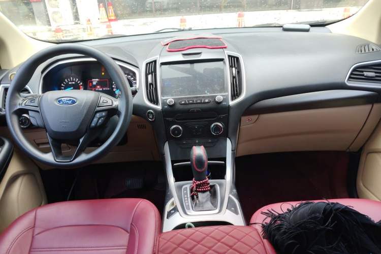 Used Ford Edge 2015 2.0T GTDi Two-Wheel-Drive Elite Edition Audio And AC Panel