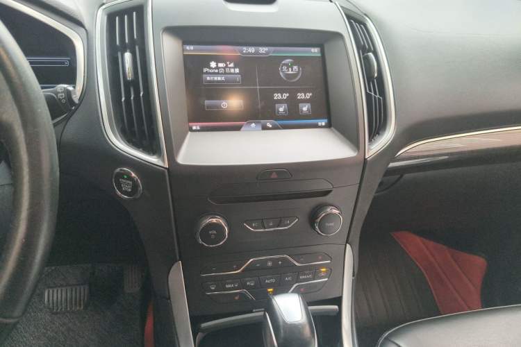 Used Ford Edge 2015 2.0T GTDi Two-Wheel-Drive High-Line Version Audio And AC Panel
