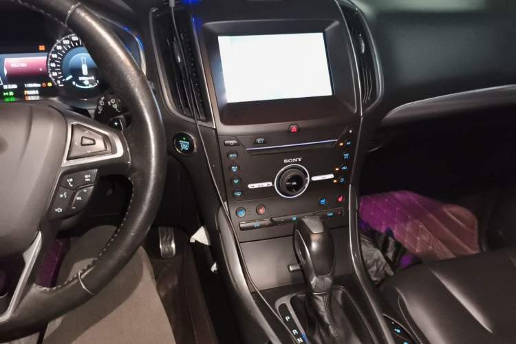 Used Ford Edge 2015 2.0T GTDi Four-Wheel Drive Prestige Model Audio And AC Panel