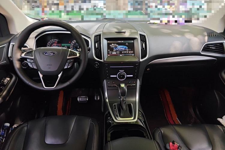 Used Ford Edge 2015 2.0T GTDi Four-Wheel Drive Prestige Model Center Console