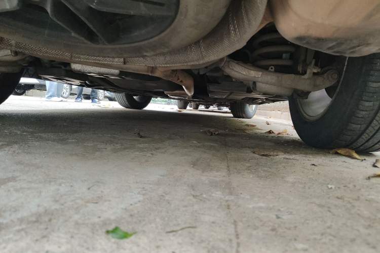 Used Ford Edge 2015 2.0T GTDi Two-Wheel-Drive High-Line Version Chassis Rear