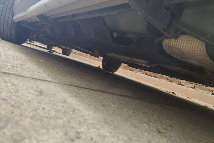 Used Ford Edge 2015 2.0T GTDi Two-Wheel-Drive High-Line Version Chassis Rear Left