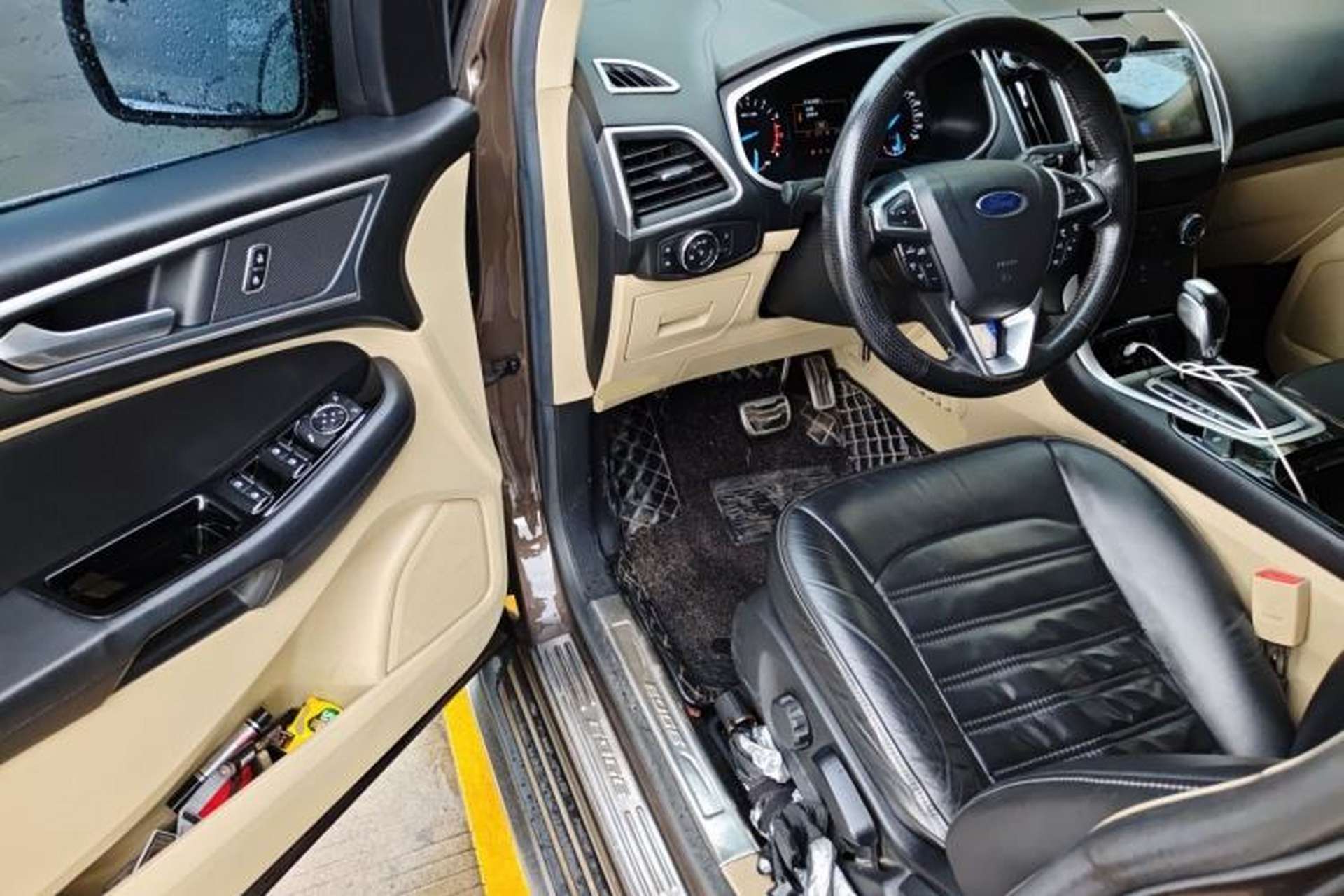 Used Ford Edge 2015 2.0T GTDi Two-Wheel-Drive Elite Edition Driver Seat