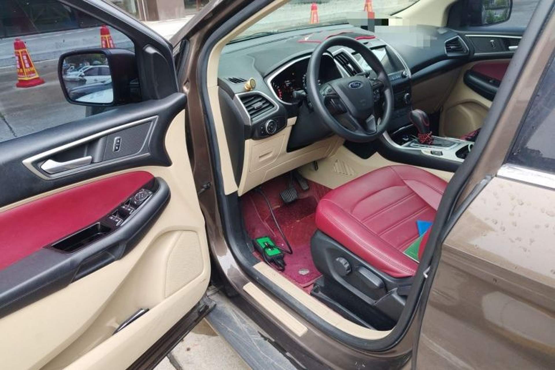 Used Ford Edge 2015 2.0T GTDi Two-Wheel-Drive Elite Edition Driver Seat