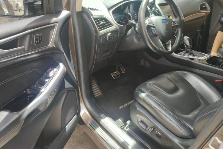 Used Ford Edge 2015 2.0T GTDi Four-Wheel Drive Prestige Model Driver Seat