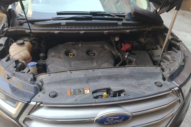 Used Ford Edge 2015 2.0T GTDi 4x4 High-Grade Model Engine Bay