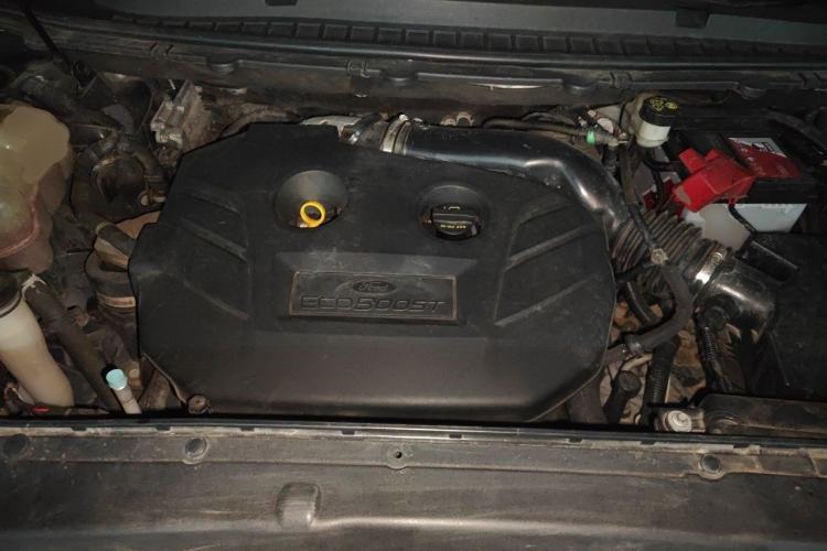 Used Ford Edge 2015 2.0T GTDi Four-Wheel Drive Prestige Model Engine Bay
