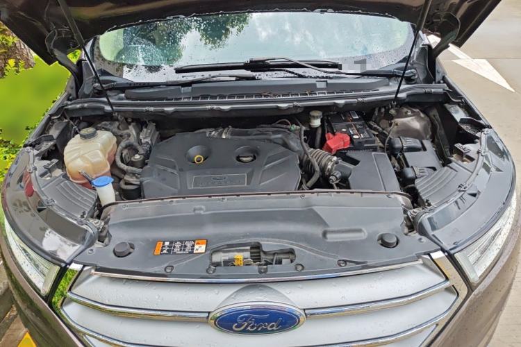Used Ford Edge 2015 2.0T GTDi Two-Wheel-Drive Elite Edition Engine Bay