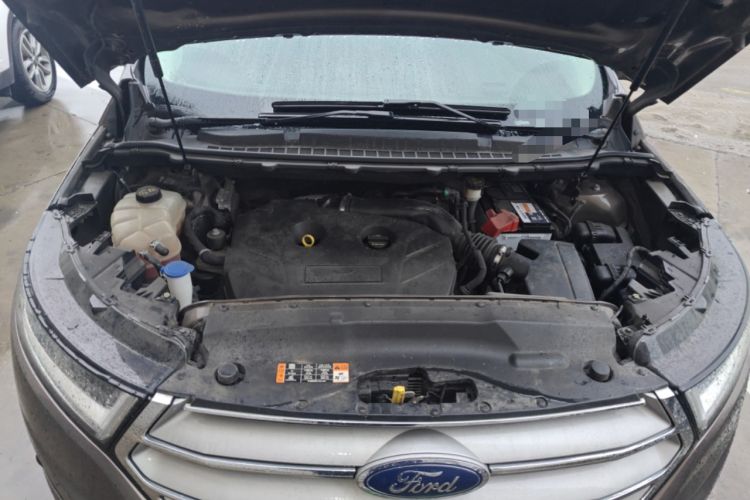 Used Ford Edge 2015 2.0T GTDi Two-Wheel-Drive High-Line Version Engine Bay