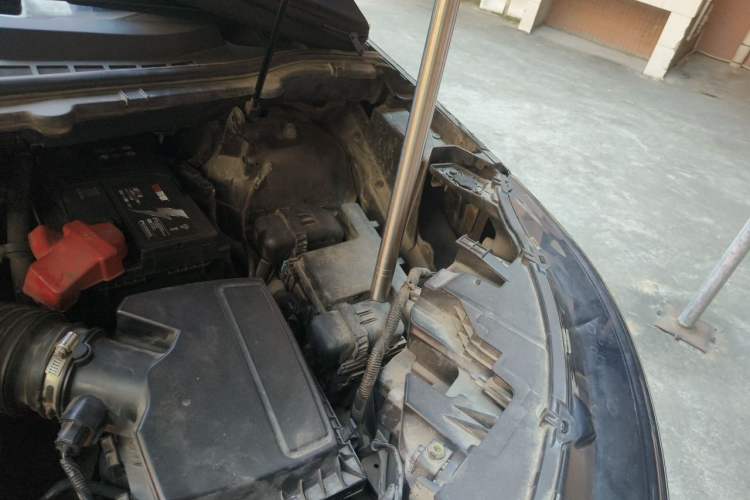 Used Ford Edge 2015 2.0T GTDi 4x4 High-Grade Model Engine Bay Left
