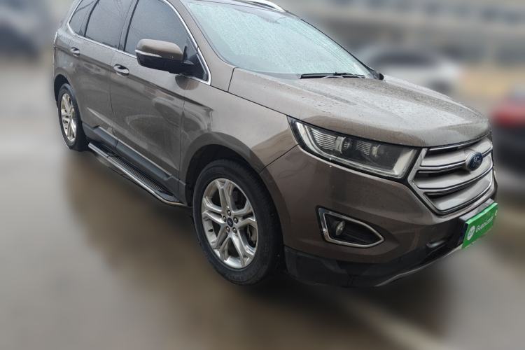 Used Ford Edge 2015 2.0T GTDi Two-Wheel-Drive High-Line Version Front Right 45 Deg