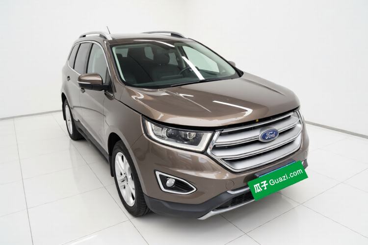 Used Ford Edge 2015 2.0T GTDi Two-Wheel-Drive High-Line Version Front Right 45 Deg