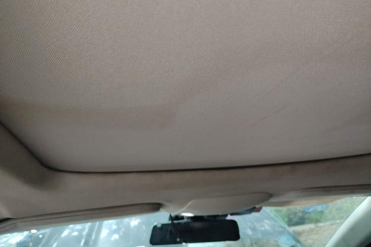 Used Ford Edge 2015 2.0T GTDi Two-Wheel-Drive High-Line Version Headliner