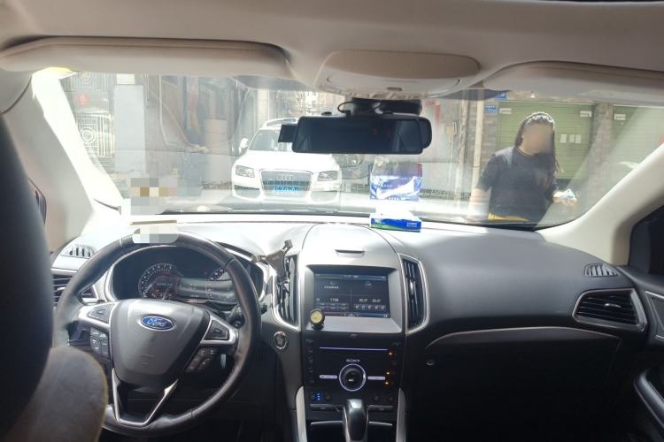 Used Ford Edge 2015 2.0T GTDi Four-Wheel Drive Prestige Model Headliner