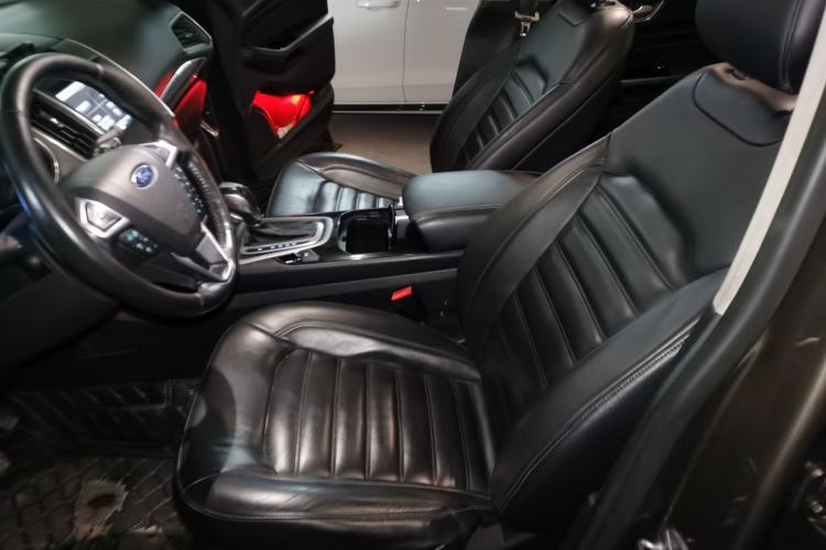 Used Ford Edge 2015 2.0T GTDi 4x4 High-Grade Model Left Front Seat