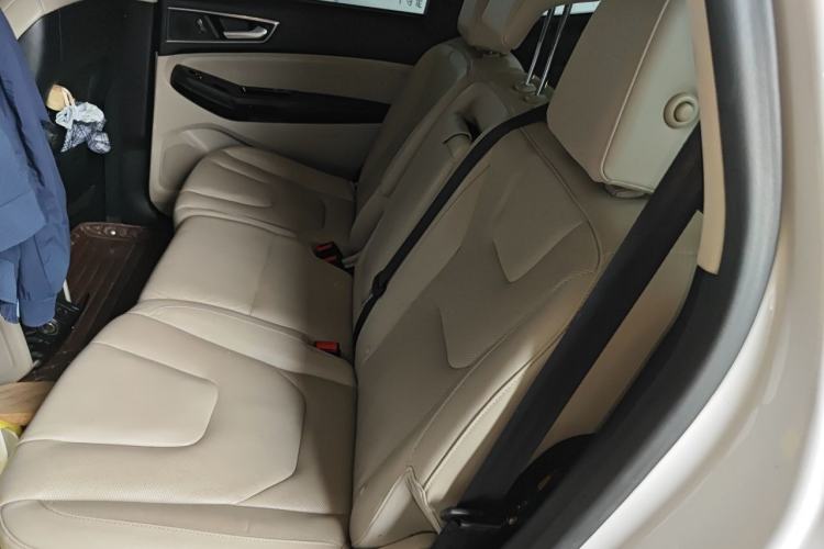 Used Ford Edge 2015 2.0T GTDi Four-Wheel Drive Prestige Model Left Rear Seat