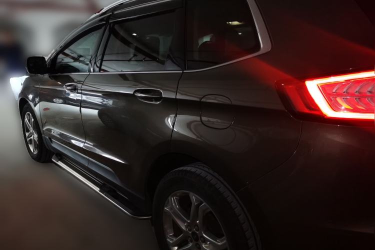 Used Ford Edge 2015 2.0T GTDi 4x4 High-Grade Model Rear Left 45 Deg