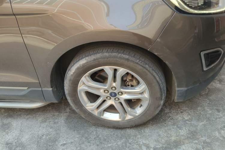 Used Ford Edge 2015 2.0T GTDi 4x4 High-Grade Model Right Front Wheel Hub