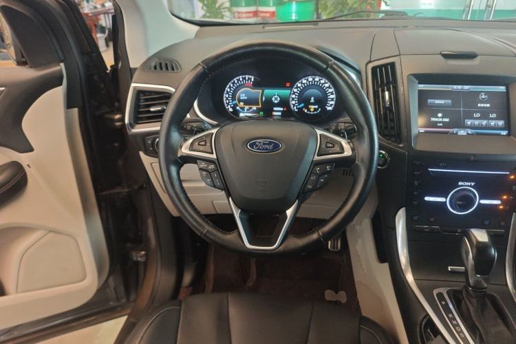 Used Ford Edge 2015 2.7T GTDi 4x4 Prestige 7-Seater Steering Wheel