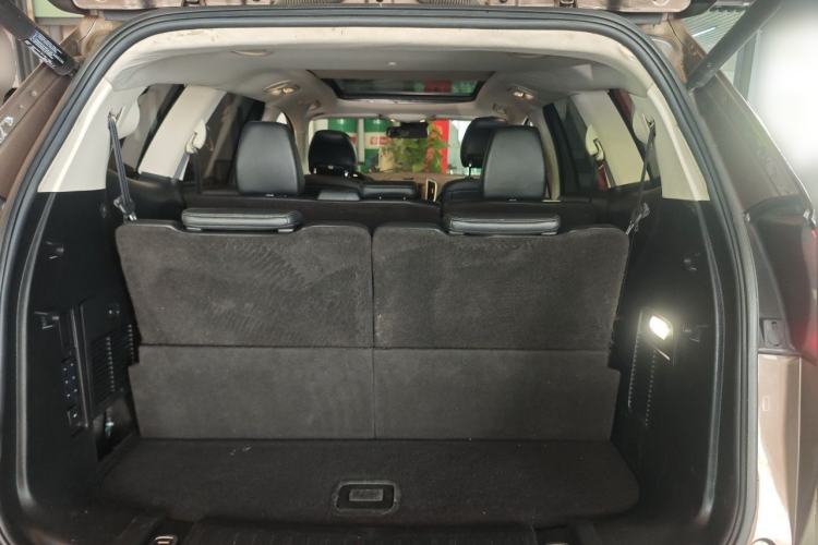 Used Ford Edge 2015 2.7T GTDi 4x4 Prestige 7-Seater Trunk