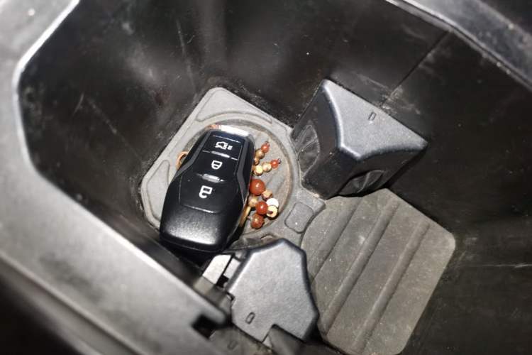 Used Ford Edge 2015 2.0T GTDi 4x4 High-Grade Model Vehicle Key