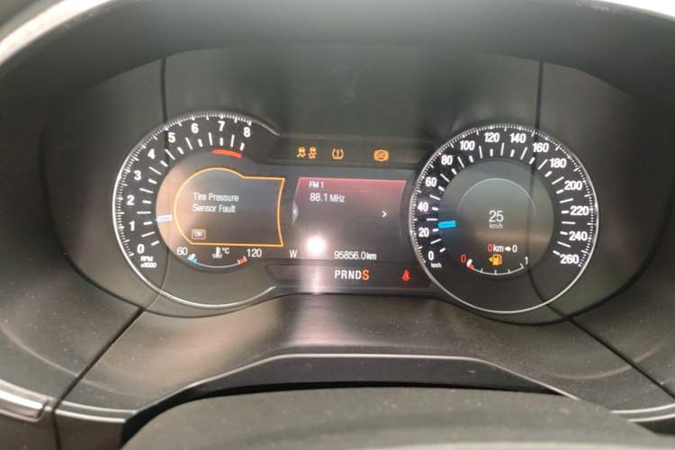 Used Ford Edge 2015 2.0T GTDi Four-Wheel Drive Prestige Model Instrument Cluster