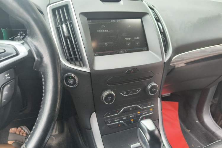 Used Ford Edge 2015 2.0T GTDi 4x4 High-Grade Model Audio And AC Panel