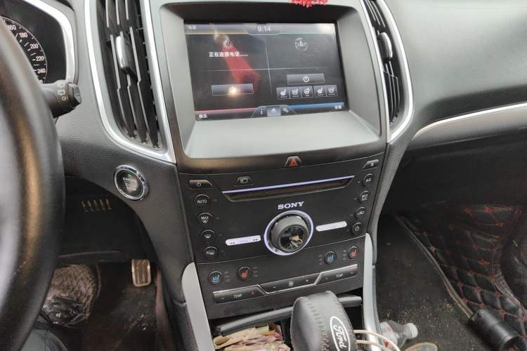 Used Ford Edge 2015 2.0T GTDi Four-Wheel Drive Prestige Model Audio And AC Panel