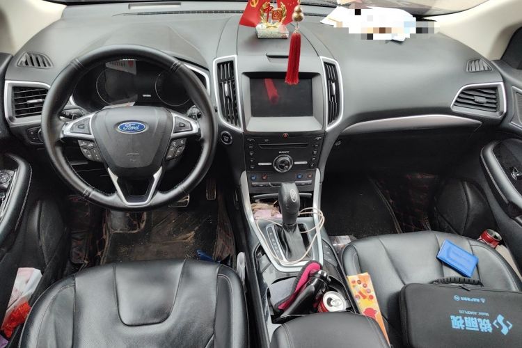 Used Ford Edge 2015 2.0T GTDi Four-Wheel Drive Prestige Model Center Console