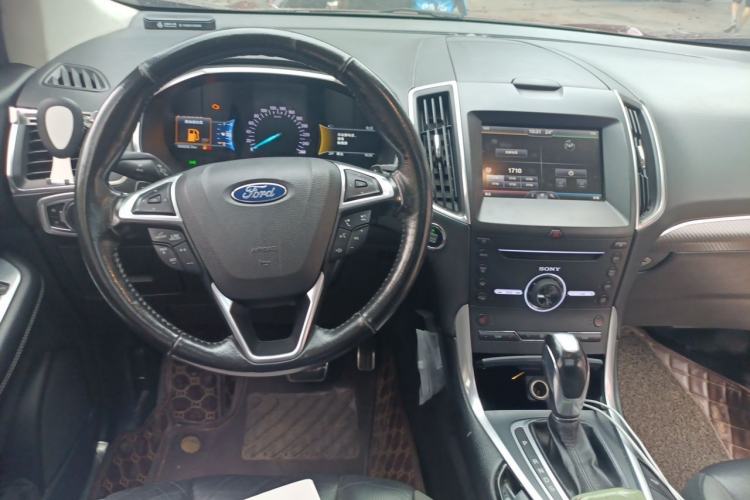 Used Ford Edge 2015 2.7T GTDi 4x4 Sporty 7-Seater Center Console