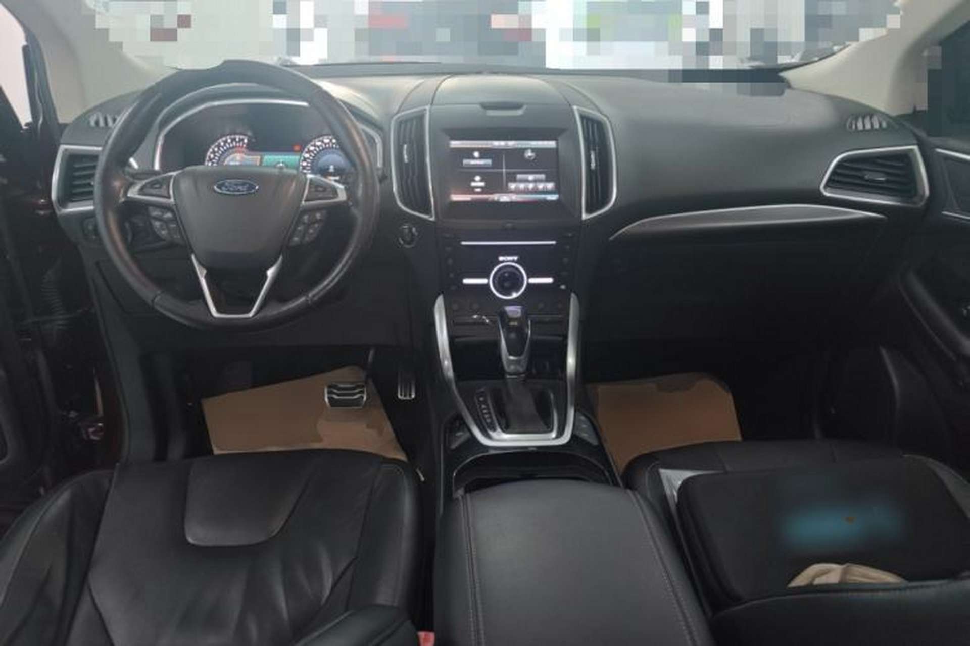 Used Ford Edge 2015 2.0T GTDi Four-Wheel Drive Prestige Model Center Console