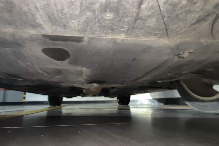 Used Ford Edge 2015 2.0T GTDi Four-Wheel Drive Prestige Model Chassis Front