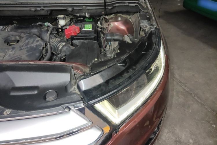 Used Ford Edge 2015 2.0T GTDi Four-Wheel Drive Prestige Model Engine Bay Left