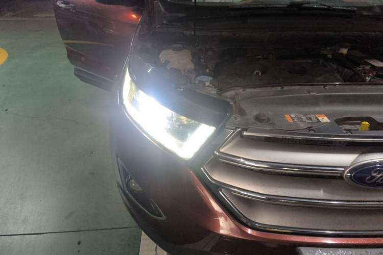Used Ford Edge 2015 2.0T GTDi Four-Wheel Drive Prestige Model Engine Bay Right