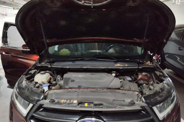 Used Ford Edge 2015 2.7T GTDi 4x4 Sporty 7-Seater Engine Bay