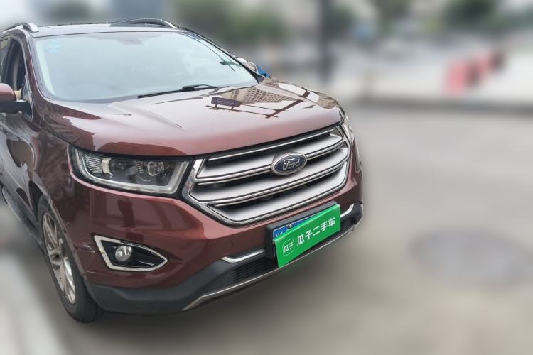 Used Ford Edge 2015 2.0T GTDi 4x4 High-Grade Model Front Right 45 Deg