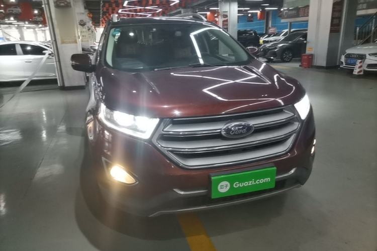 Used Ford Edge 2015 2.0T GTDi 4x4 High-Grade Model Front Right 45 Deg