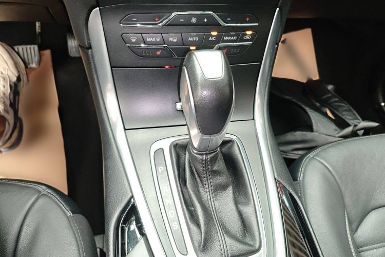 Used Ford Edge 2015 2.0T GTDi 4x4 High-Grade Model Gear Lever
